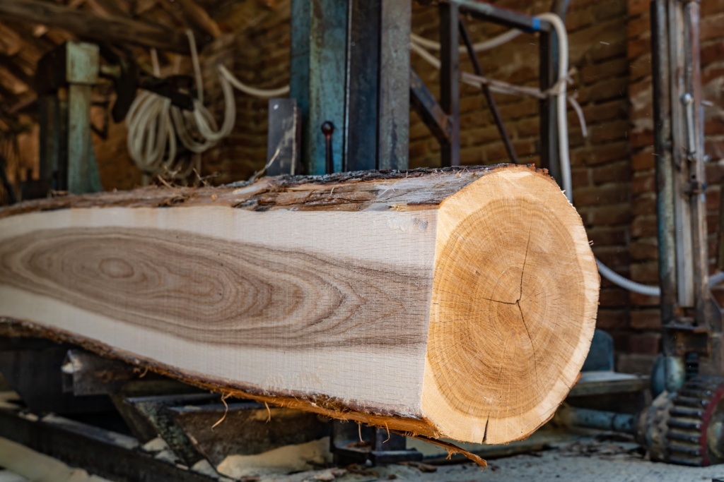 Different hardwood lumber grades have different properties.